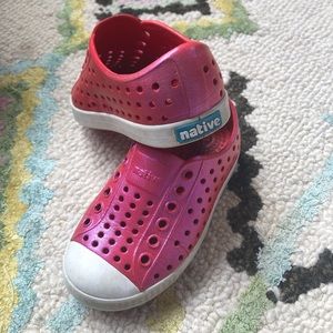 [Native] Slip-On Rubber Shoes